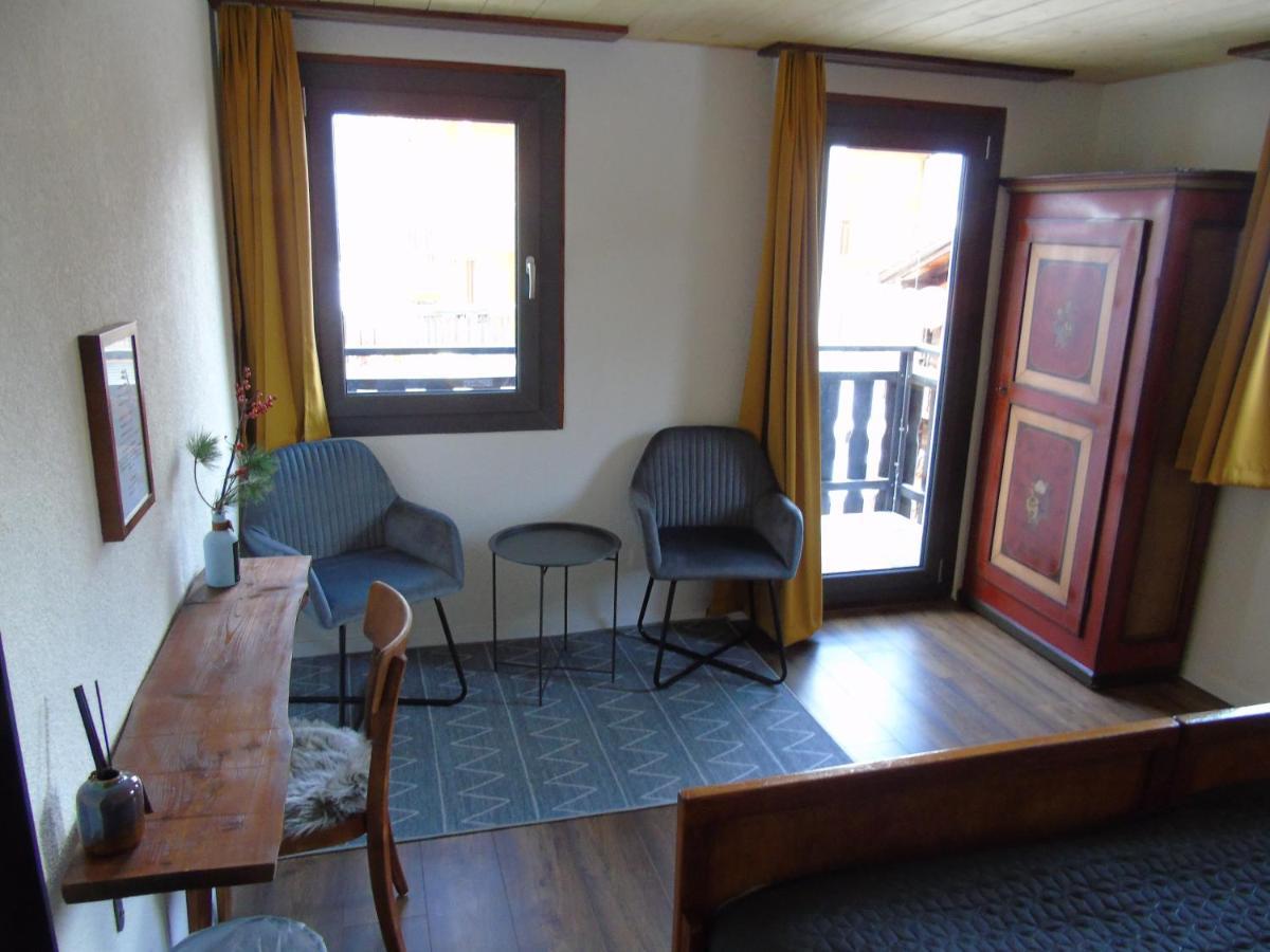 Room'S Chez Beni Grächen Екстериор снимка